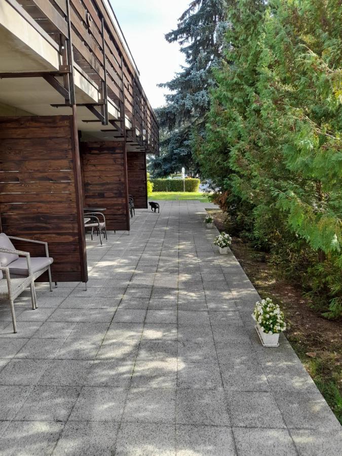 Osrodek Wypoczynkowy Sum Hotel Bialokosz Buitenkant foto